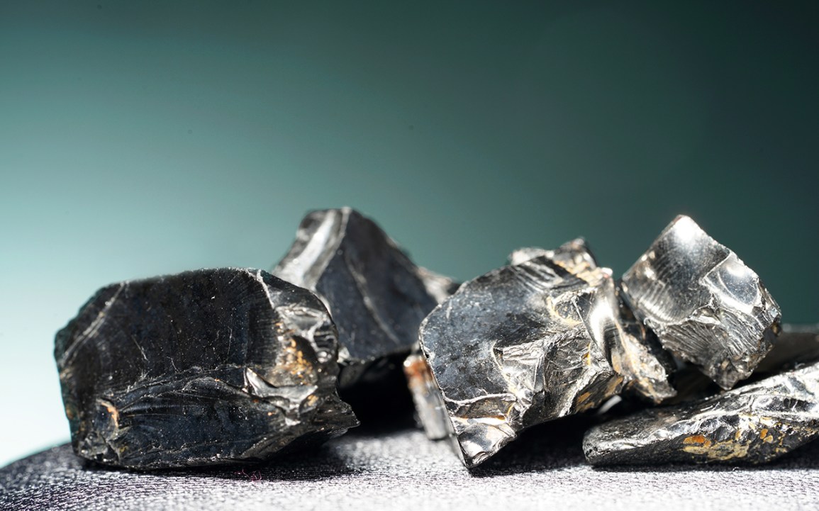 Đá shungite header